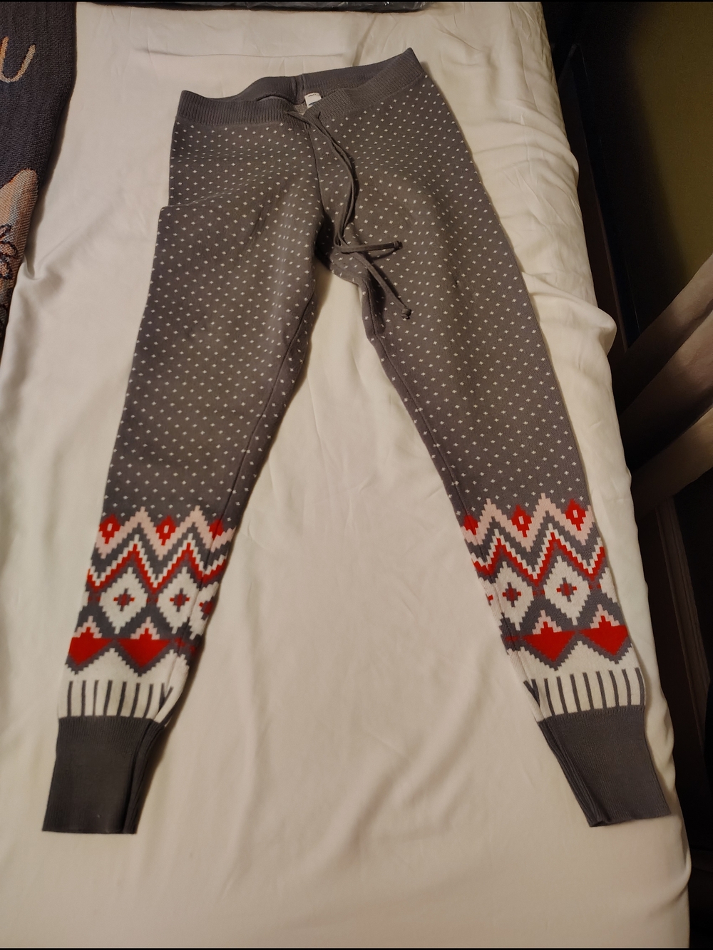 Old Navy Gray Knit Fair Isle Jogger Pants with Red & White Accents